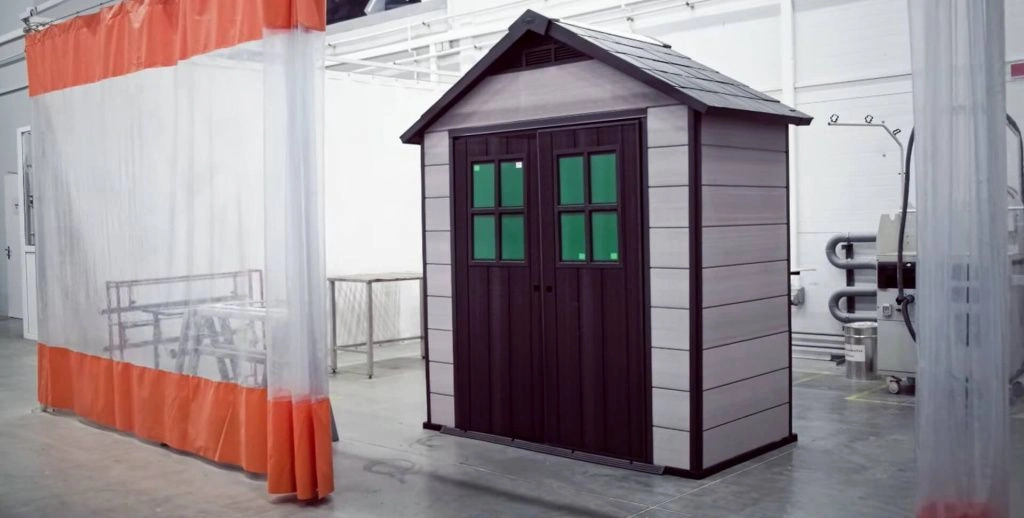 domika_iz_dpk_panelej_pod_landshaftnyj_dizajn_usadebnogo_uchastka.jpg