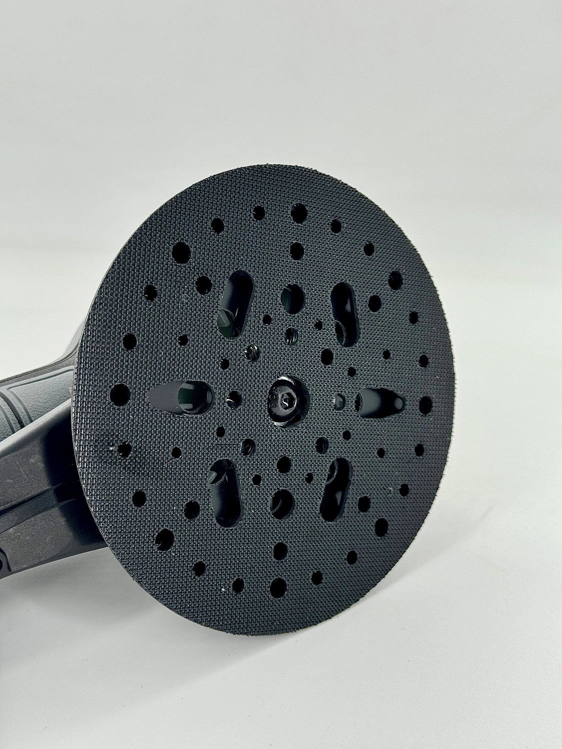 Новинка среди профессионалов: шлифмашина OneTech 