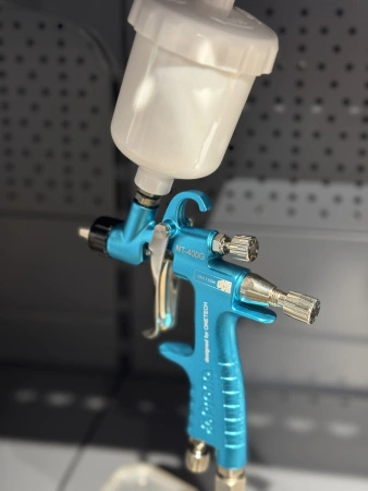 ручной пневматический миникраскораспылитель onetech nt-400g, бачок 150 мл, голова 12g, сопло 1,2 мм