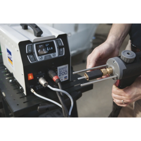 057470_apparat_tochechnoj_svarki_gyspot_arcpull_200_2
