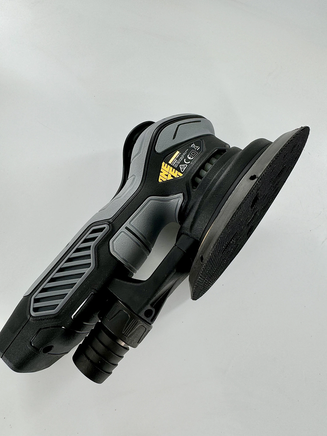 Новинка среди профессионалов: шлифмашина OneTech 