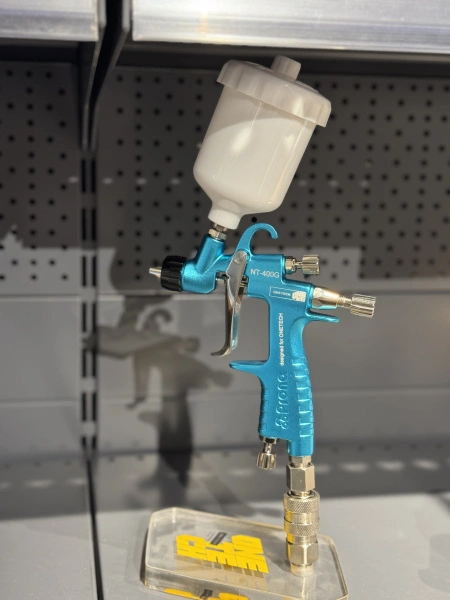 ручной пневматический миникраскораспылитель onetech nt-400g, бачок 150 мл, голова 12g, сопло 1,2 мм