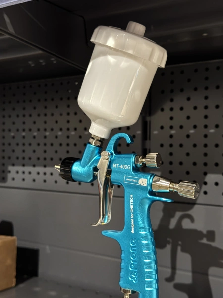 ручной пневматический миникраскораспылитель onetech nt-400g, бачок 150 мл, голова 12g, сопло 1,2 мм