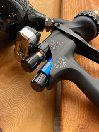 краскопульт малярный devilbiss dv1-c-bar-13-b+ 1,3 дюза с бачком и манометром для базы