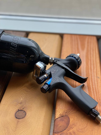 краскопульт малярный devilbiss dv1-c-bar-13-b+ 1,3 дюза с бачком и манометром для базы